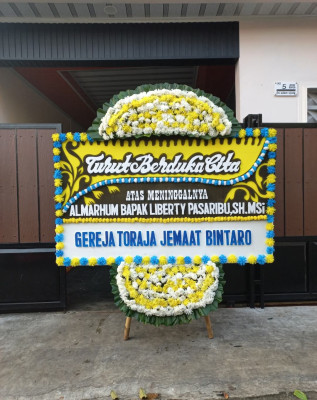 Papan Bunga Duka di Pandean Lamper